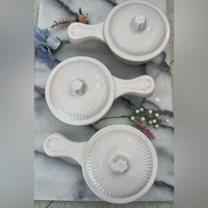 CALI Pottery: 3 Vintage White Ribbed French Onion Soup Bowl/Casseroles w Lids
